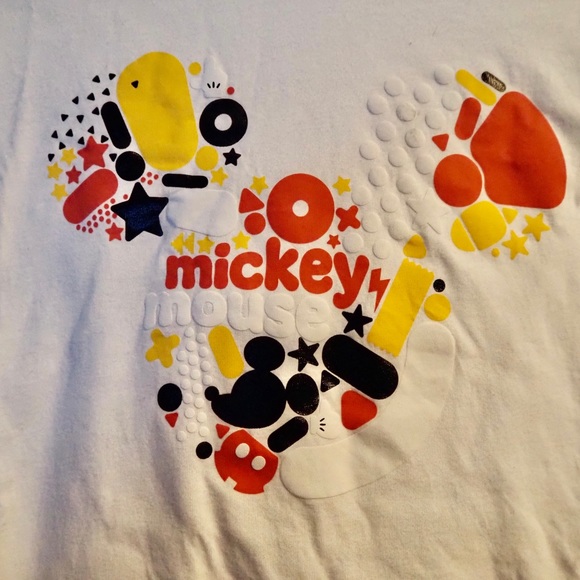Uniqlo Mickey Mouse Tee - Medium - Picture 3 of 4